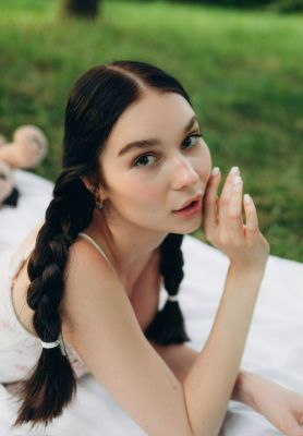 Молодая шлюшка Валерия — анкета девушки